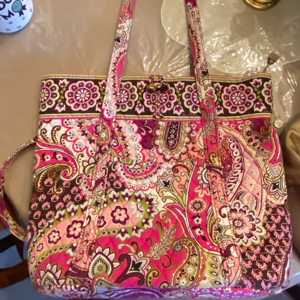 Vera Bradley large tote barely used no wear
